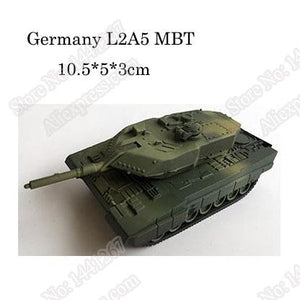 1:72 4D Plastic Assemble Tank Kits World War II Model Puzzle Assembling Military Sand Table Toys