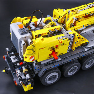 LEGO 2606Pcs Technic Motor Power Mobile Crane Mk II Model